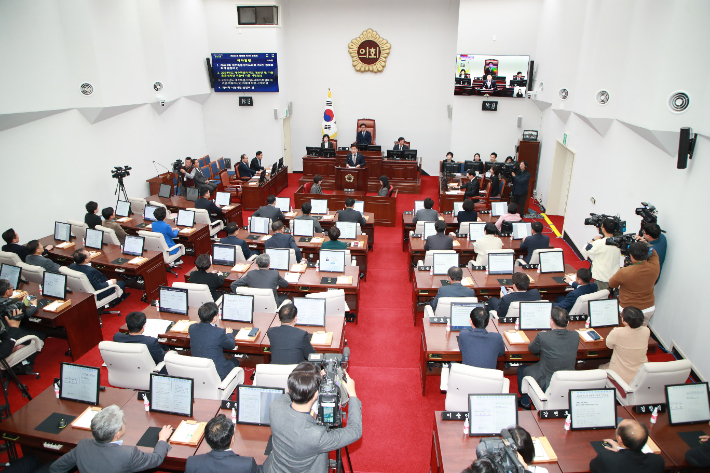 제주도의회 본회의. 제주도의회 제공