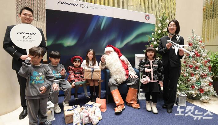 산타 공식 항공사 핀에어, 산타클로스와 함께 