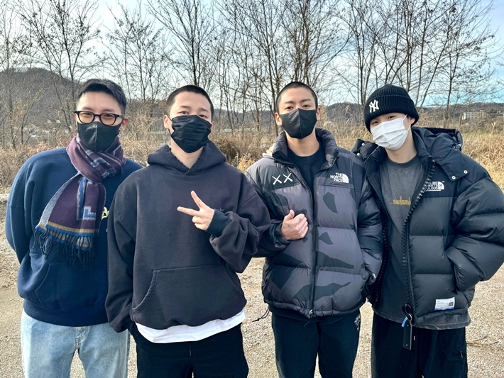 왼쪽부터 방탄소년단 제이홉, 지민, 정국, 슈가. 방탄소년단 공식 트위터