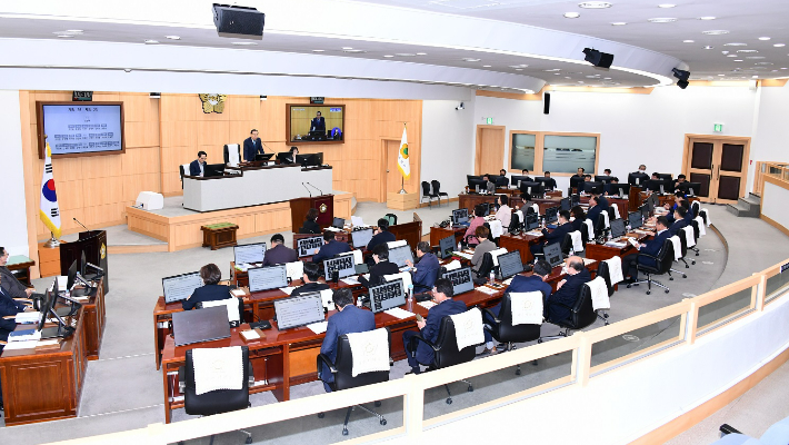 전남 여수시의회 회의 전경. 여수시의회 제공