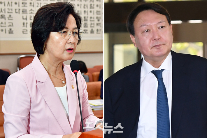 2020년 12월 당시 추미애 법무부 장관(왼쪽), 윤석열 검찰총장.