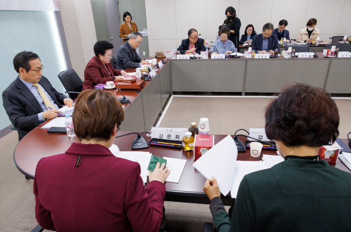 발언하는 이배용 국교위 위원장. 연합뉴스