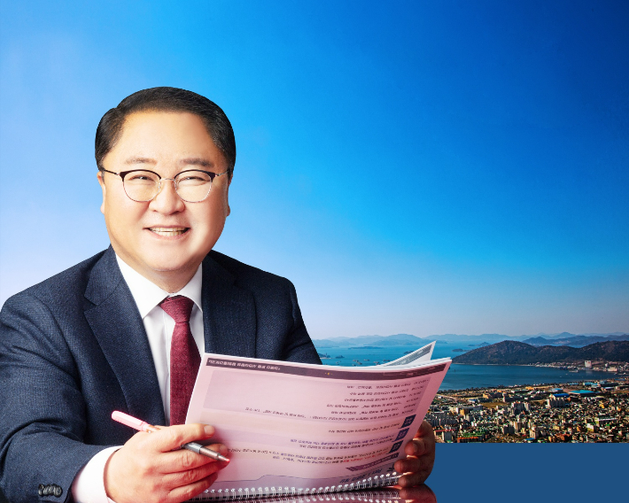 박춘덕 도의원. 경남도의회 제공 