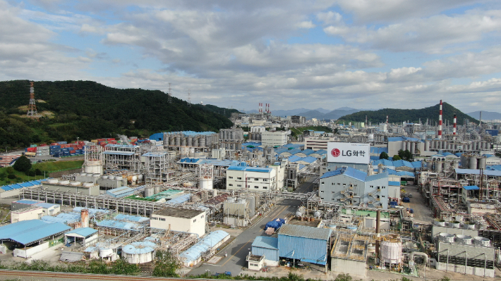여수산단 LG화학 화치공장. LG화학 제공
