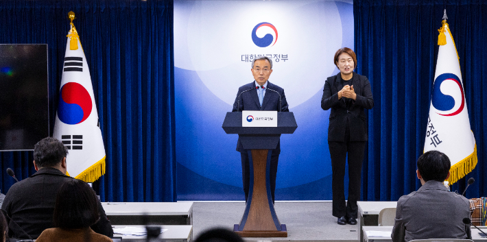 브리핑하는 김우승 글로컬 대학위원회 부위원장. 연합뉴스