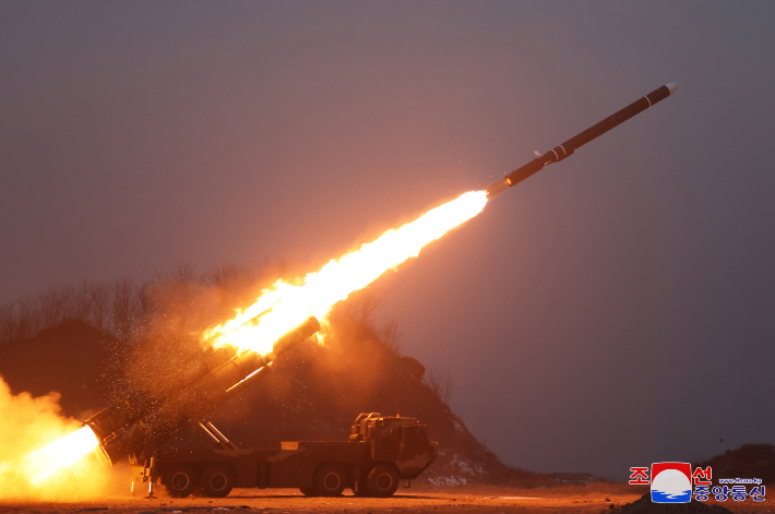 북한이 지난 1월 31일 공개한 화살-2형 전략순항미사일 '발사훈련' 모습. 연합뉴스