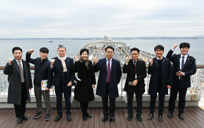 일본 찾은 최만림 행정부지사 일행. 경남도청 제공 