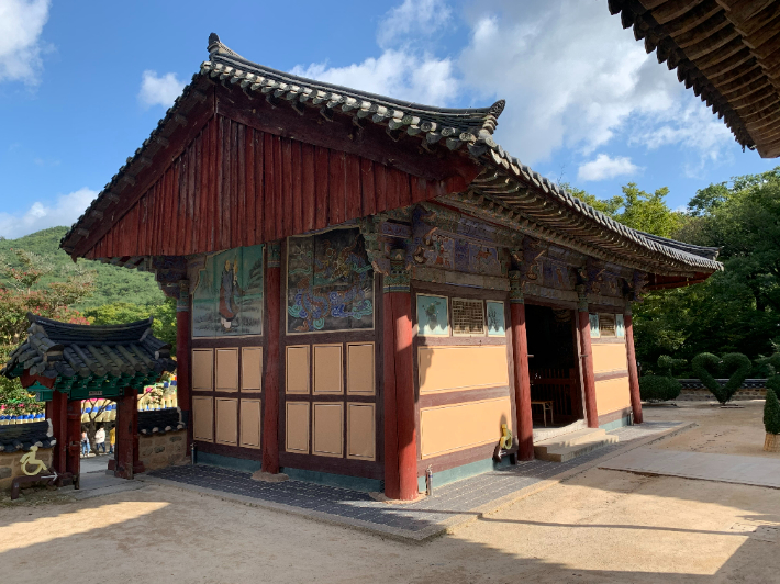 천왕문. 경남도청 제공 