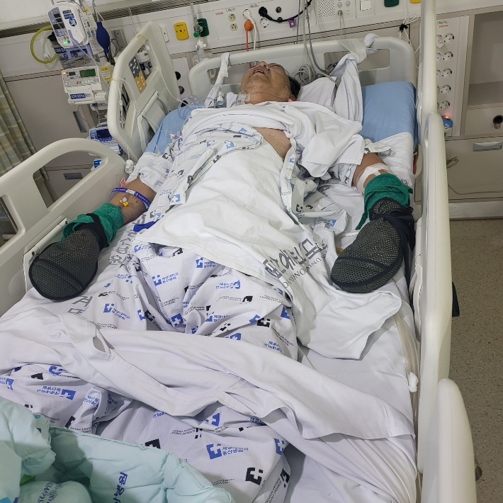 뇌출혈 이후 입원치료 당시의 모습. 제보자 제공 