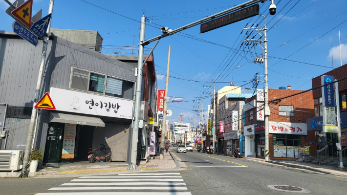 부산 해운대구 '제1호 골목형 상점가'로 지정된 반여동 중리마을 일대. 부산 해운대구청 제공 