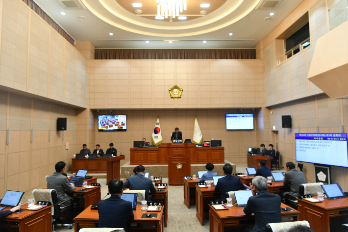 고흥군의회 제323회 임시회 개회식. 고흥군의회 제공