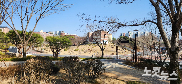 경북대 산격동 캠퍼스 전경이 아름답다. 이재기 기자 
