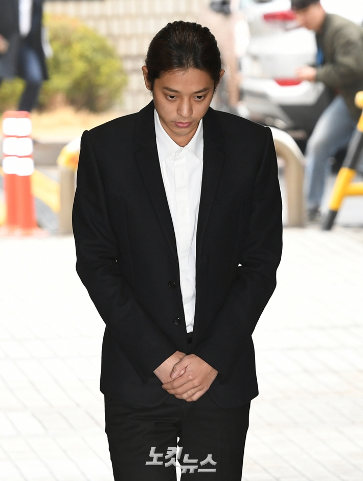 지난 2019년 3월, 구속영장 실질심사를 받기 위해 서울 서초구 중앙지법에 출석했을 당시 정준영 모습