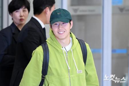 이강인, 밝은 모습으로 귀국