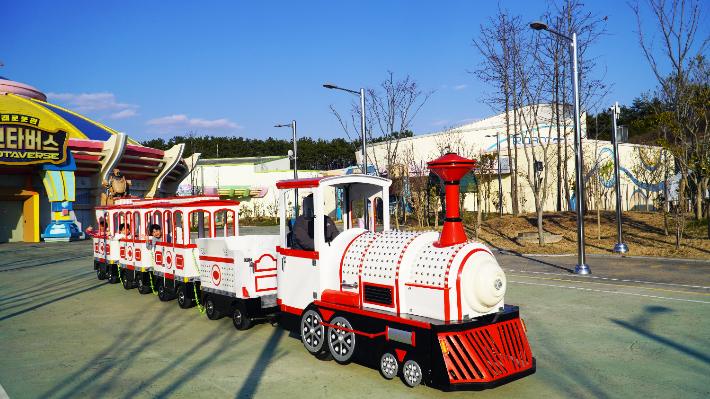 파크순환열차. 마산로봇랜드 제공