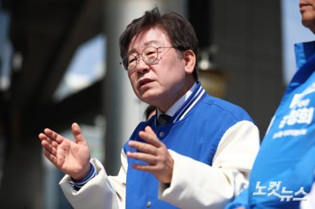 지지 호소하는 이재명 대표