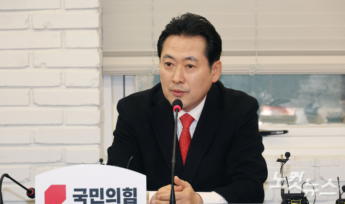 장동혁, 이재명 '재판' 발언 겨냥 "자다가 봉창 두드려"