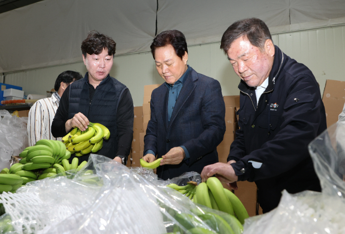 박완수 경남지사 청년 농업 현장 방문. 경남도청 제공 