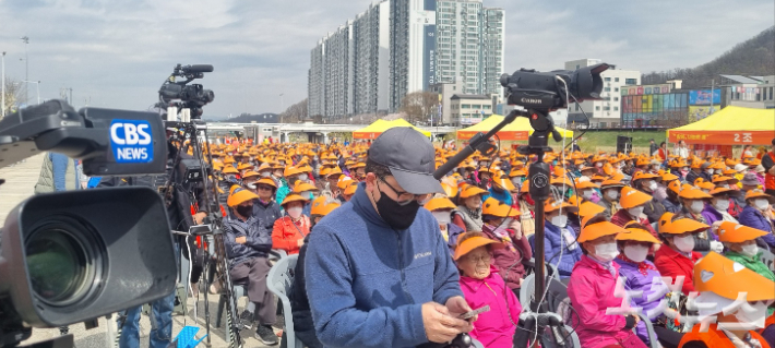 5일 열린 원주 밥상공동체 창립 26주년 기념식에 수백여명의 시민들과 봉사 수혜자들이 참석해 창립 기념식을 축하했다. 이철희 선교국장