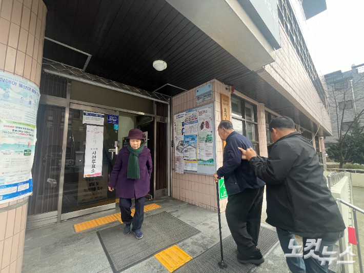 전주 효자1사전투표소. 남승현 기자