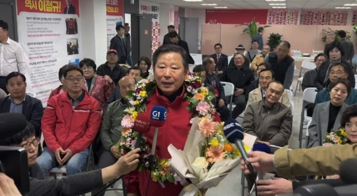 당선이 확정된 후 소감을 밝히고 있는 이철규 후보. 이 후보 선거 캠프 제공