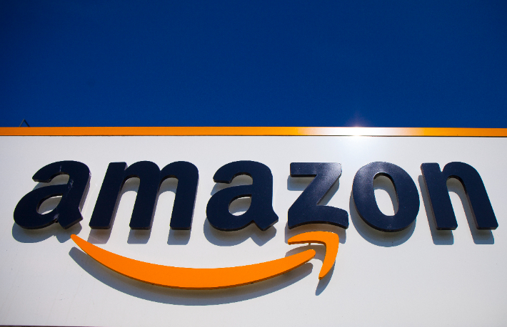 – « Amazon a secrètement collecté des informations sur son rival Walmart »