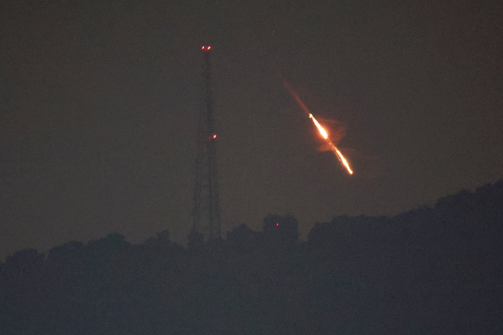 이스라엘, 미사일 발사 이란에 보복 공격
