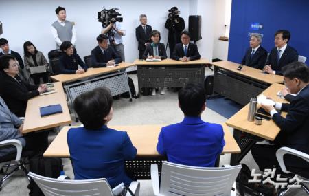 조국혁신당 원내대표 선출 당선인 총회