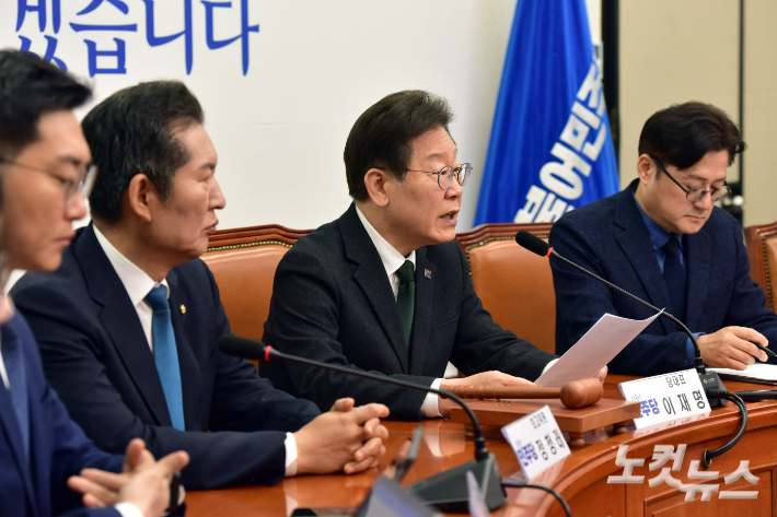 민주당 "尹, 총선 민의에 국정기조 대전환으로 답해야"