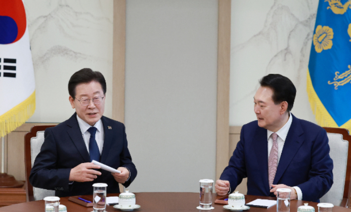 李, 尹에 거부권 유감표명…채상병 특검·민생회복지원금 요구