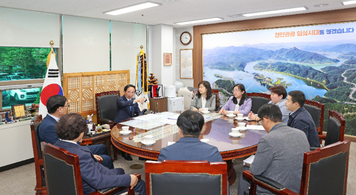 임실군은 30일 예원예술대학교, 중국 하얼빈정보공정대학과 함께 한·중 e스포츠 활성화를 위한 국제대회 개최 및 유학생 교류방안을 협의했다. 임실군 제공