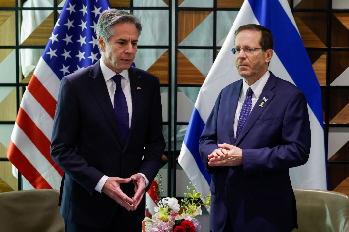 이스라엘 방문한 토니 블링컨 미국 국무장관(왼쪽). 연합뉴스