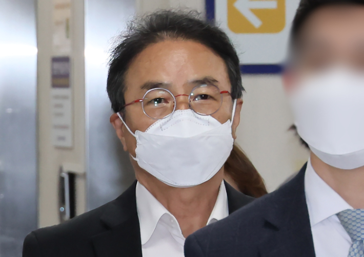 검찰, '강제추행' 혐의 김명곤 전 문화부장관 징역 1년 구형