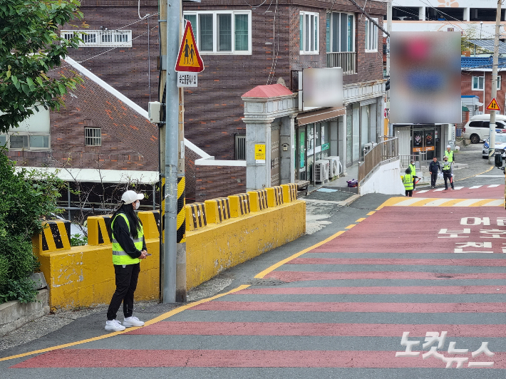 부산 영도구 청동초등학교 통학로. 김혜민 기자