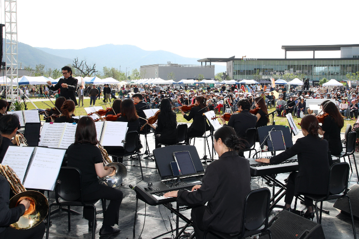 지난 4일 선샤인 밀양 테마파크 개장식. 밀양시 제공