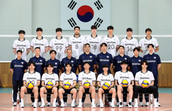 2024 아시아배구연맹(AVC) 챌린지컵에 참가하는 한국 남자 배구 대표팀. 대한배구협회