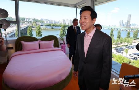 한강대교 전망호텔 둘러보는 오세훈 서울시장