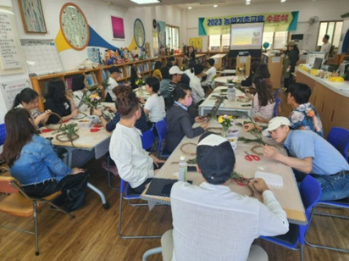 외국인 주민 교육. 경남도청 제공 