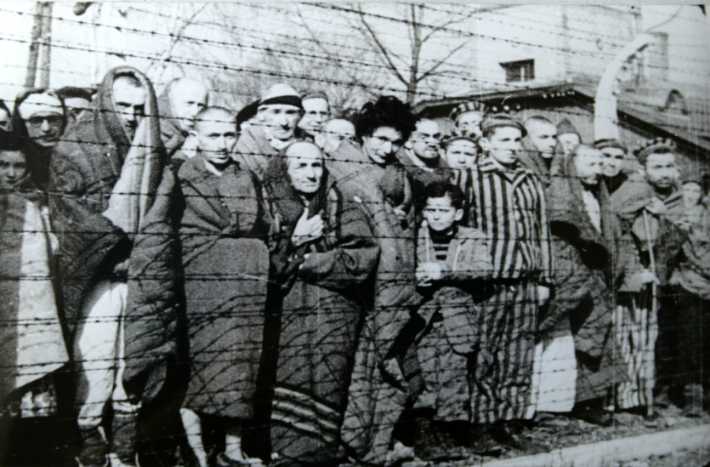 1945년 1월 아우슈비츠 강제 수용소에 수감된 포로. 미국 홀로코스트기념관 갈무리