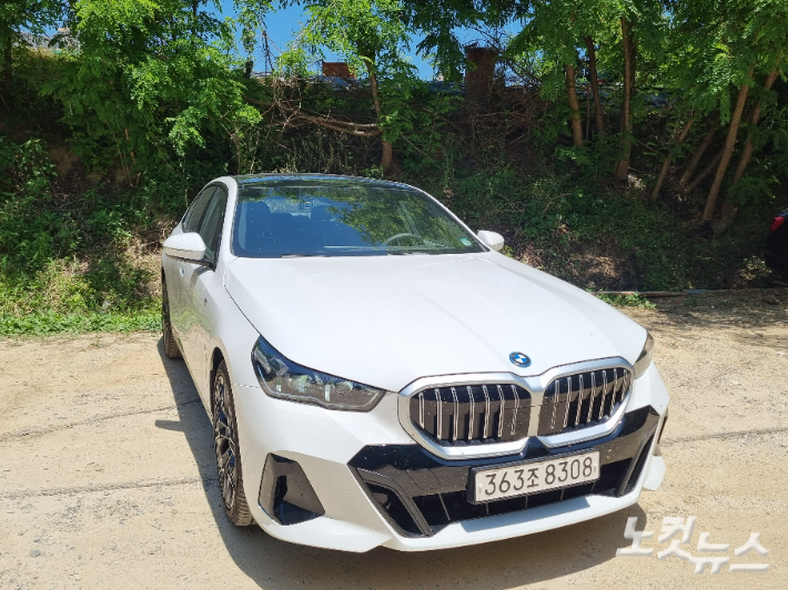 BMW 플러그인하이브리드(PHEV) 모델 뉴 530e. 윤준호 기자