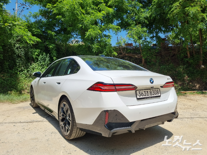 BMW 플러그인하이브리드(PHEV) 모델 뉴 530e. 윤준호 기자