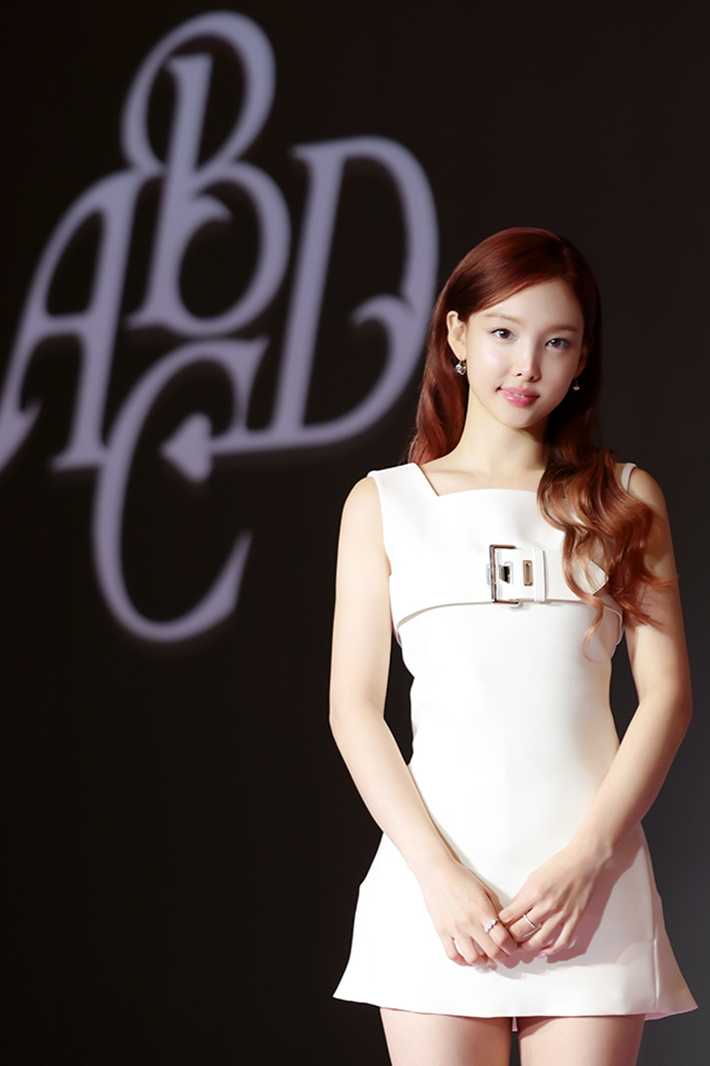 나연의 새 타이틀곡 제목은 'ABCD'다. JYP엔터테인먼트 제공
