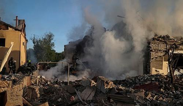 러시아 공습이 폐허가 된 우크라이나 하르키우주의 한 마을. 연합뉴스