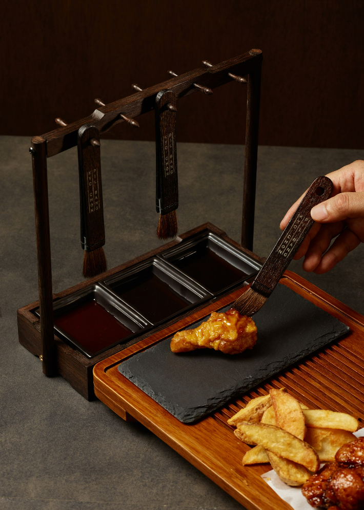 교촌에프앤비 제공