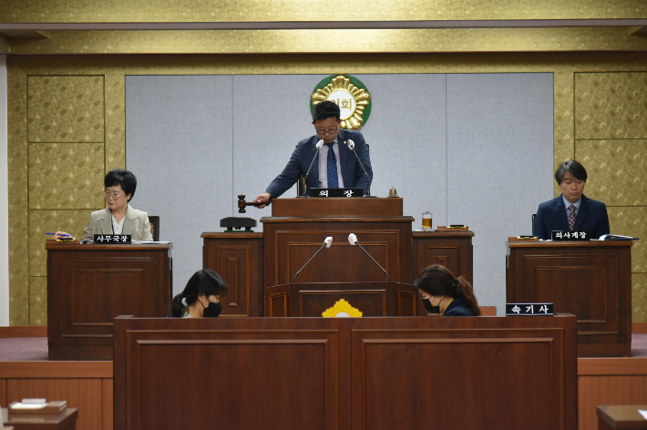 지난 17일 열린 사하구의회 제291회 제1차 정례회 제2차 본회의 모습. 부산 사하구의회 제공