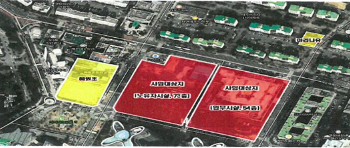 부산 해운대구 마린시티 내 73층 규모 초고층 실버타운 건립 평면도. 21미터 간격을 두고 사업대상지(붉은색)와 해원초(노란색)가 붙어있다. 부산시교육청 제공