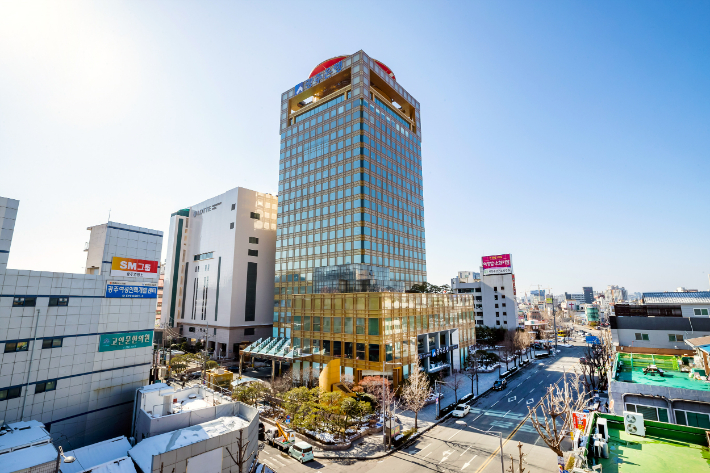 광주은행 본점 전경. 광주은행 제공
