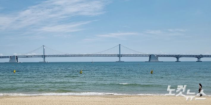 부산 광안리해수욕장. 송호재 기자