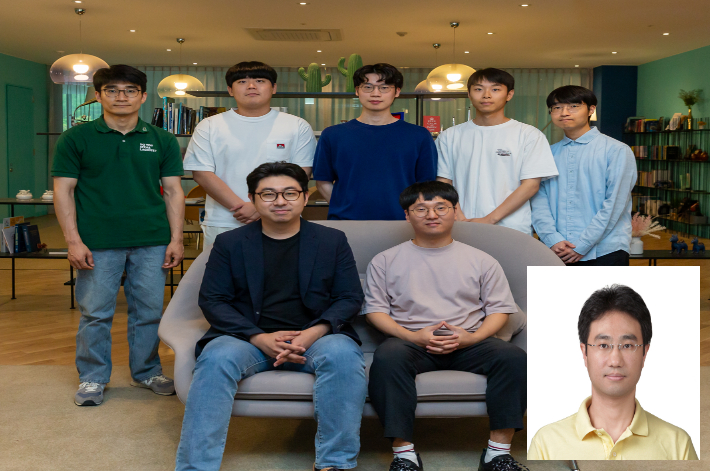 사진 아래 왼쪽부터 이종원 교수, 김민균 연구원. 오른쪽 아래 증명 사진은 정주연 연구원. UNIST 제공