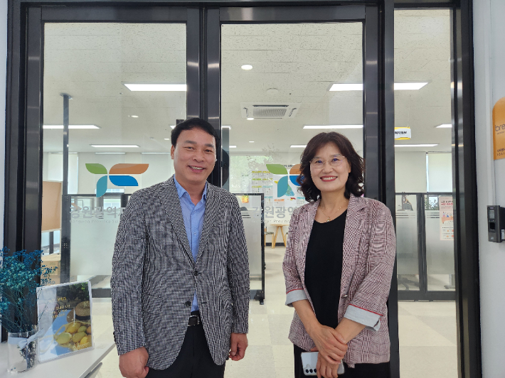 박기영 강원도의회의원이 16일 강원광역자활센터를 찾아 자활기업 지원 강화 방안을 논의했다. 강원도의회 제공 